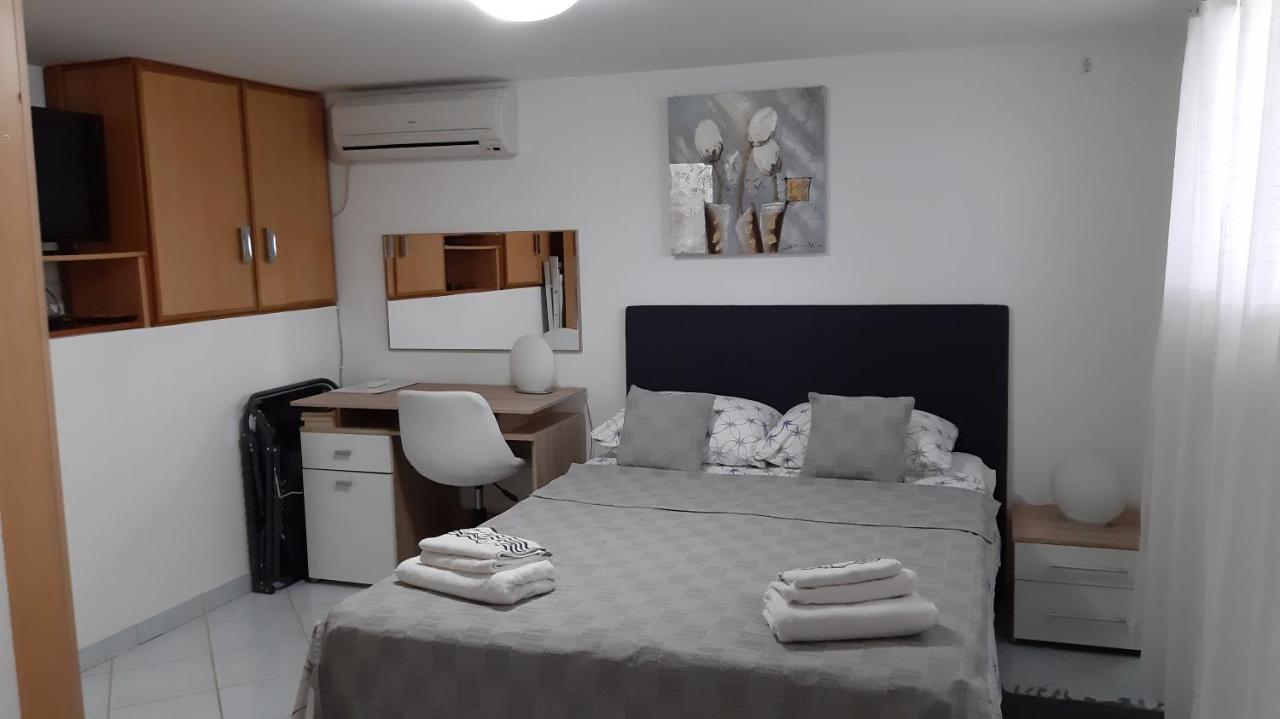 לומבארדה Studio Apartman Kornelija מראה חיצוני תמונה